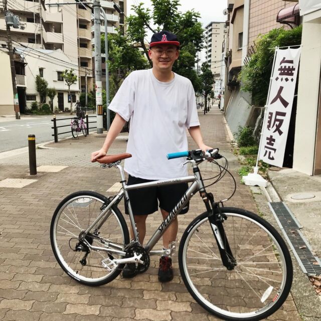 ゆったりポジションが特徴のノースロードバーを使ってのコミューター的カスタム。グリップのブルーがナイスアクセントで最高。
#parksidebicycles #commuterbike #mtb #クロスバイク #bicycle #bicycleshop #bicyclerepair #大阪 #玉造 #谷町六丁目 #谷町九丁目 #森ノ宮 #上本町 #真田山 #清水谷 #自転車 #自転車屋 #自転車修理